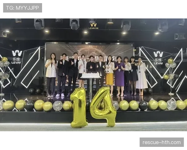 全球顶级俱乐部巡礼：揭秘豪门背后的传奇故事与荣耀征程