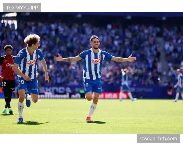 西甲银河战舰连胜势头不减，主场稳健表现引关注