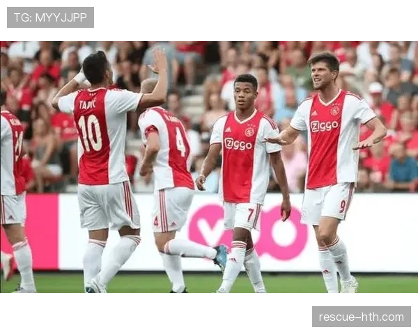 阿贾克斯中场组织能力持续提升,攻防转换效率显著增强