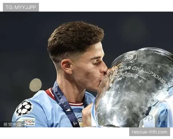 世界杯冠军核心成员:阿尔瓦雷斯的最高荣誉 世界杯冠军核心成员:阿尔瓦雷斯的最高荣誉